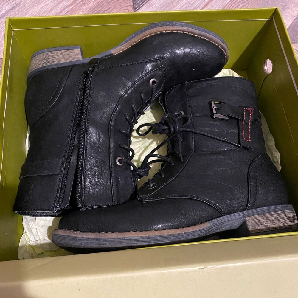 Black boots (short)